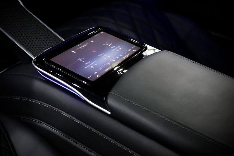 Mercedes-Benz Třídy S 580 Long 4Matic V8 370 kW - fotka 18 z 43