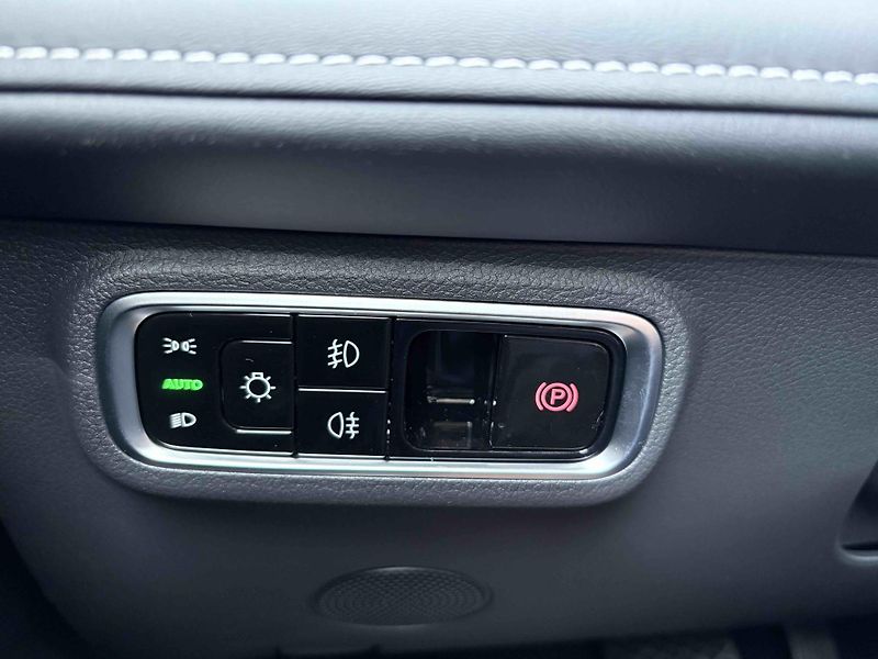 Omoda 5 (2026) Premium 1.6 tGDI 108kW - fotka 11 z 25