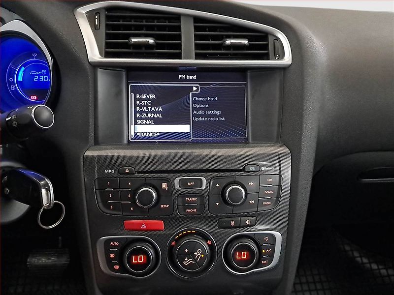 Citroën C4 (2012) 1.6 HDi, Automat, Tempomat - fotka 12 z 17