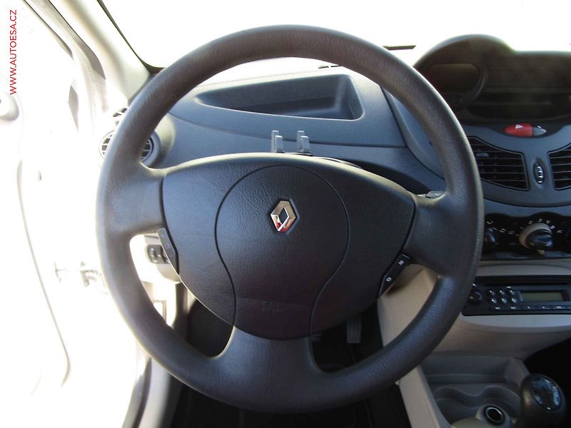 Renault Twingo (2009) 1.5 dCi, AC, temp, STK9/28 - fotka 14 z 15
