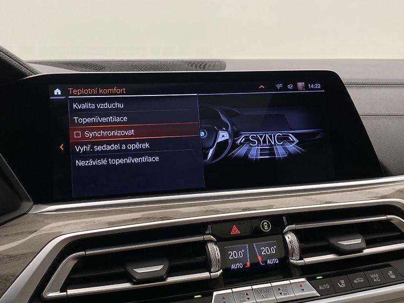 BMW X7 xDRIVE 30d M-PAKET CZ 6míst - fotka 78 z 88