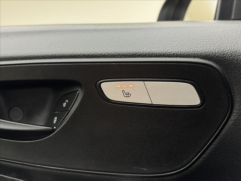 Mercedes-Benz Vito 1,8 LONG LED DPH VÝHŘEV KAMERA - fotka 26 z 44
