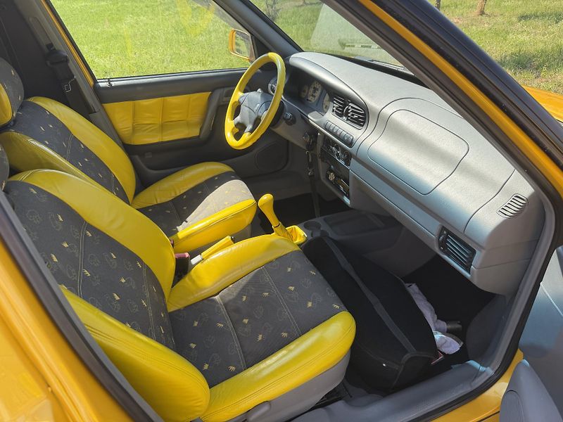 Škoda Felicia (2000) FUN 1,6MPI KOMPLETNÍ RENOVACE - fotka 48 z 83