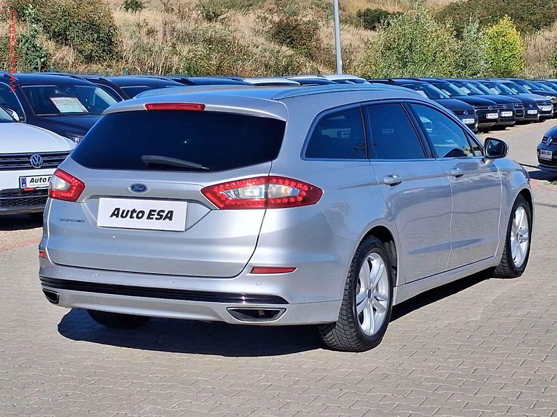 Ford Mondeo (2015) 2.0 TDCi 4x4, ČR, AT, LED - fotka 4 z 18