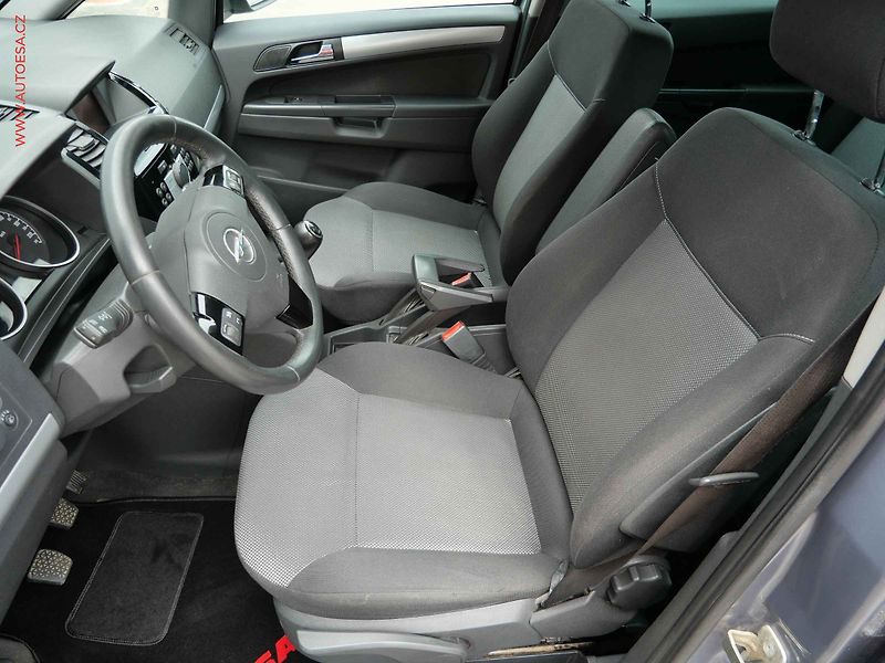 Opel Zafira (2012) 1.7 CDTi, ČR, AC, tempo - fotka 9 z 16