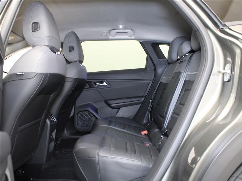 Citroën C5 X 1,6 PT 133kW Shine Záruka ČR - fotka 7 z 25