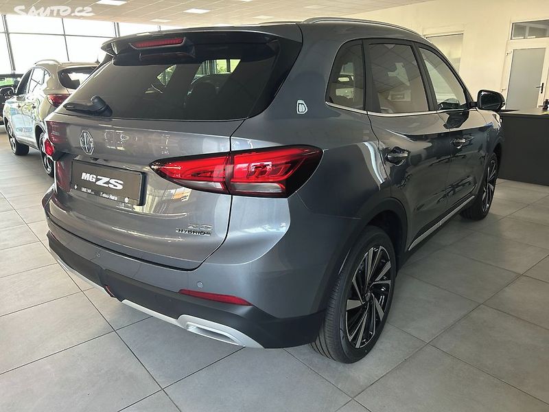 MG ZS (2026) 1,5 HEV Exclusive - fotka 5 z 7