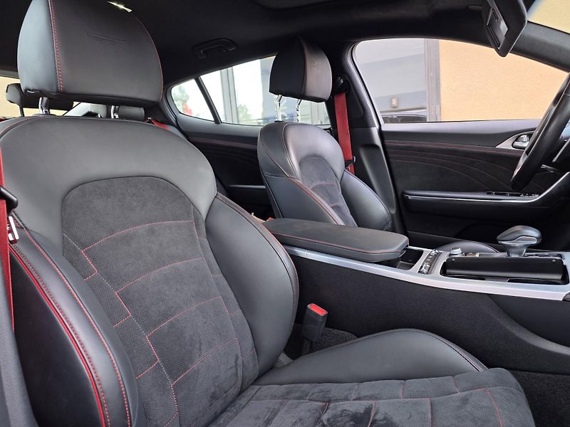 Kia Stinger 3.3-GT-4x4-V ZÁRUCE - fotka 4 z 12