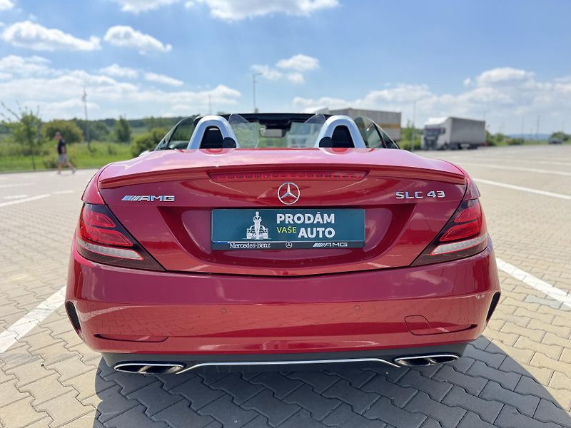 Mercedes-Benz SLC AMG 43 - fotka 6 z 43