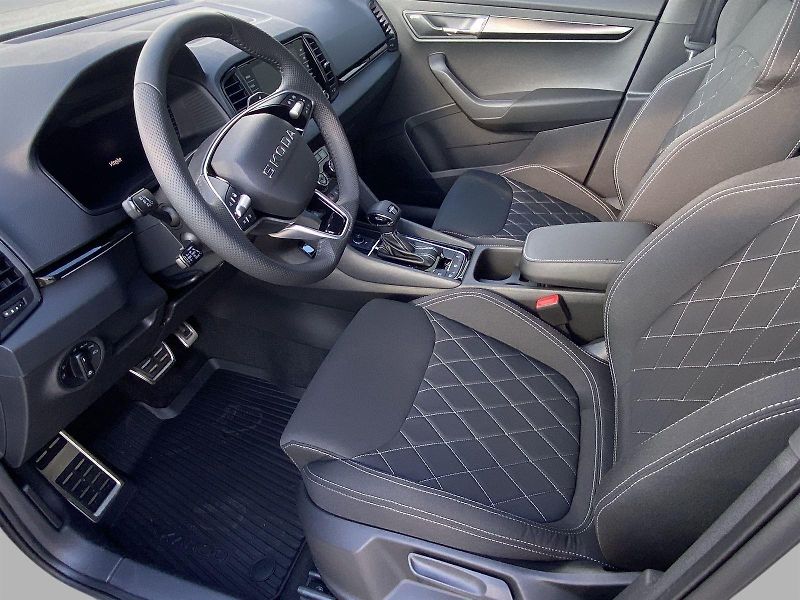 Škoda Karoq (2025) 1,5 TSI 110 kW DSG Sportline - fotka 7 z 26