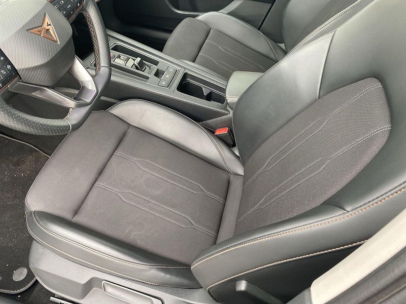 Cupra Formentor (2024) 1.5 TSI DSG - fotka 6 z 40