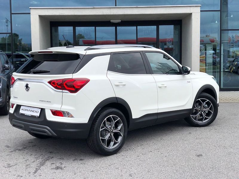 KGM Korando (2026) Smart 1.5 AWD A6 - fotka 5 z 17