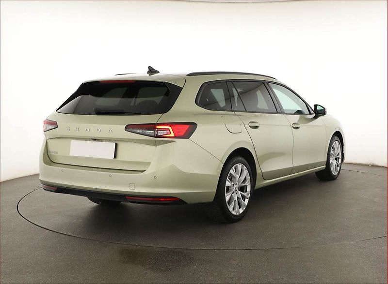 Škoda Superb (2024) 2.0 TDI - fotka 5 z 20