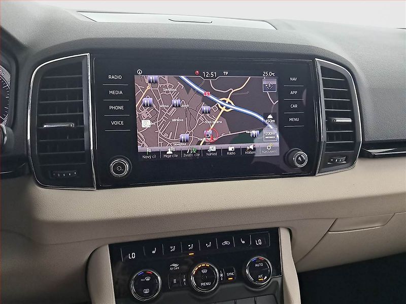 Škoda Karoq (2019) Style 1.5 TSI - fotka 16 z 17