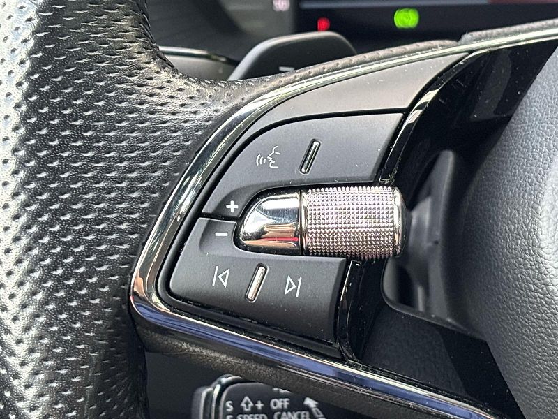 Škoda Octavia (2023) 2.0 TDI DSG Sportline - fotka 18 z 32