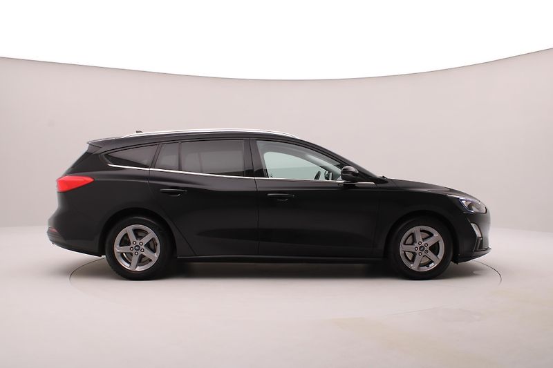 Ford Focus 1.5 ECOBOOST TITANIUM AUT - fotka 13 z 40