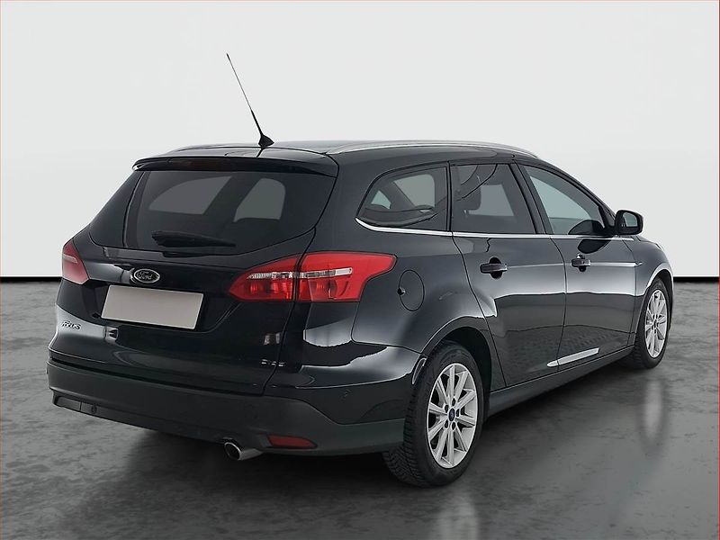 Ford Focus (2016) 2.0 TDCi, ČR,1.maj, Xenony - fotka 5 z 22