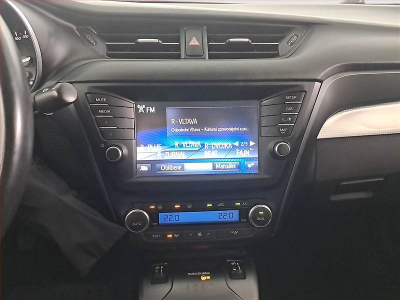Toyota Avensis (2016) 2.0 D-4D, ČR,1.maj, Serv.kniha - fotka 12 z 21