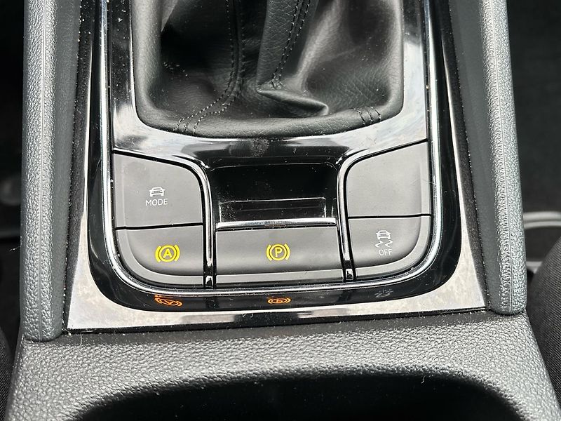 Škoda Karoq Top Selection - fotka 27 z 29