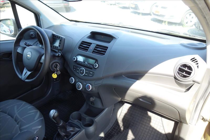 Chevrolet Spark 1,0 i, ČR, KLIMA, 29TIS.KM. - fotka 11 z 33