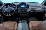 Mercedes-Benz GLS (2016) Rodinné SUV s V8 - náhled 4