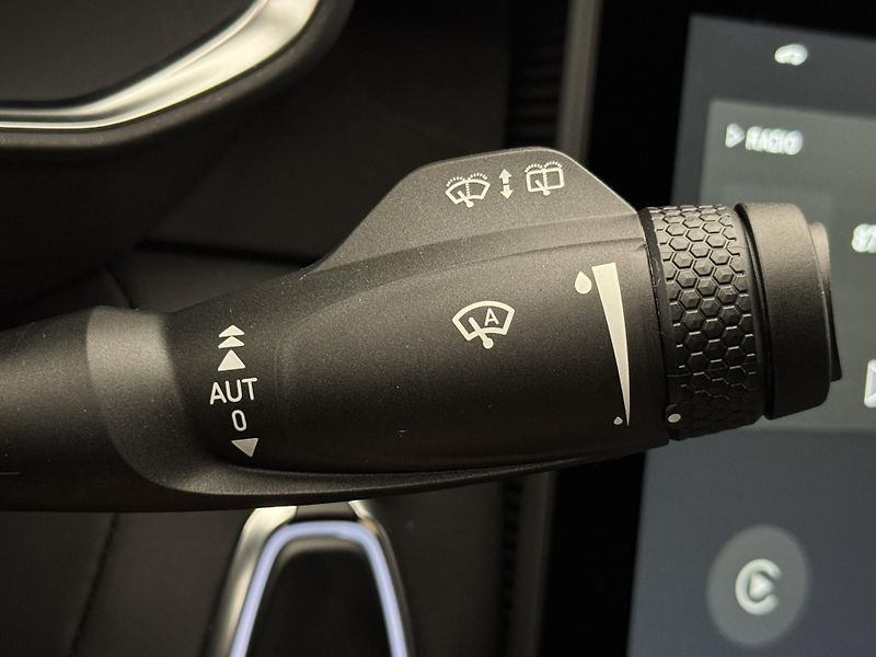 Lynk & Co 01 PHEV DCT AUT 1.maj - fotka 28 z 55