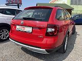 Škoda Octavia 2.0 TDi 135kW SCOUT DSG 4x4 ČR - náhled 12