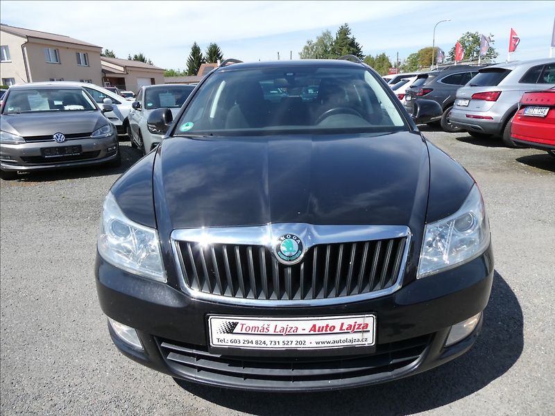 Škoda Octavia 1,4 TSi 90kW po servise, závěs - fotka 2 z 45