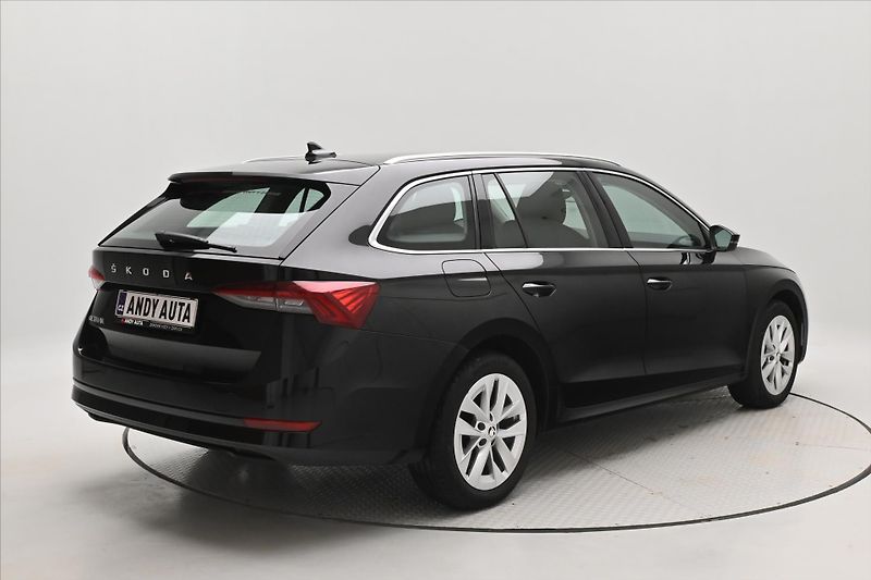 Škoda Octavia 2,0 TDI 110kW DSG Style Záruka - fotka 5 z 32
