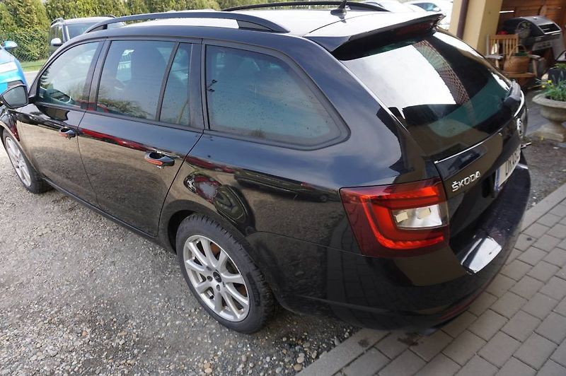 Škoda Octavia (2018) 2,0 RS - fotka 6 z 32