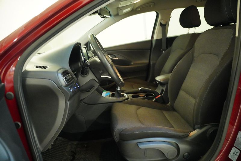 Hyundai i30 - fotka 11 z 25