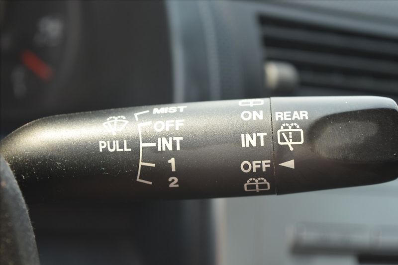 Mazda 2 1,2 I 55KW NÍZKÉ KM BEZ KOROZE - fotka 31 z 41