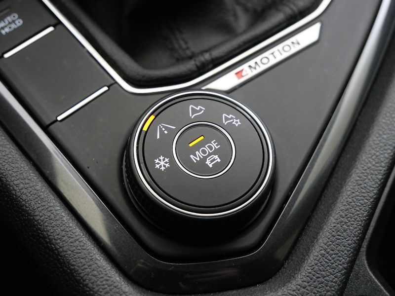 Volkswagen Tiguan Allspace - fotka 25 z 28