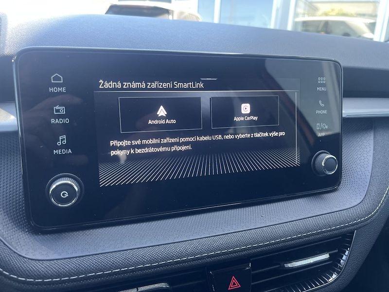 Škoda Fabia Top Selection 1.0 TSi 85 kW - fotka 23 z 28