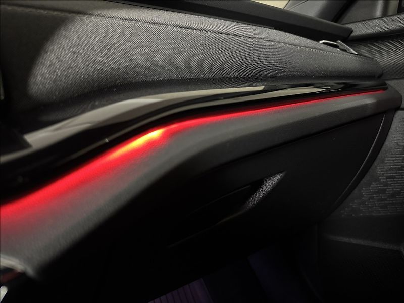 Škoda Octavia 2,0 TDi  Sportline Virtual LED - fotka 29 z 49