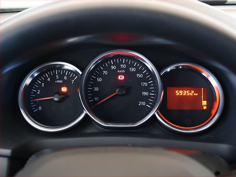 Dacia Sandero (2018) 1.0 SCe, Park. senzory - fotka 11 z 13