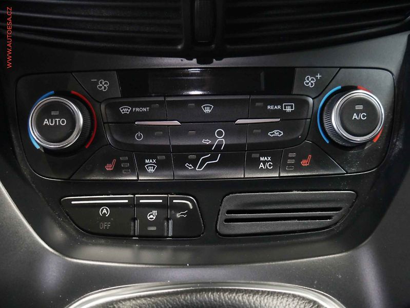 Ford Kuga (2017) 1.5TDCi, ČR, Navi, park.čidla - fotka 18 z 21