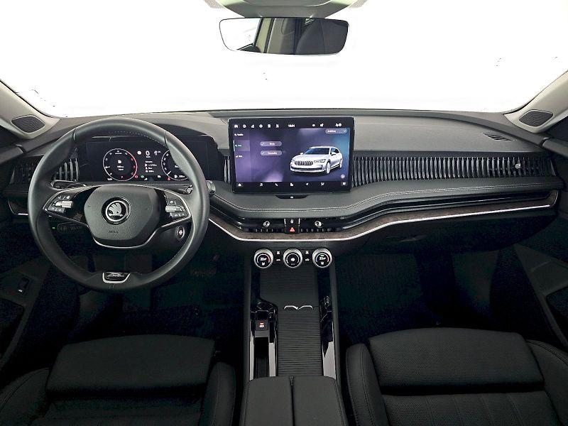 Škoda Superb (2024) 2.0TDi 142kW 4x4 Laurin a Klem - fotka 8 z 30