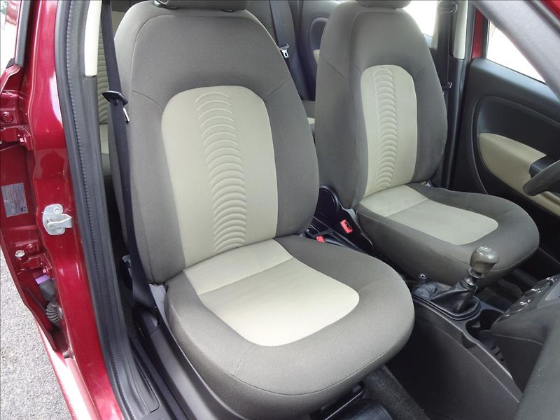 Fiat Linea 1,4i 57kW - fotka 28 z 40