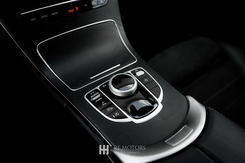 Mercedes-Benz Třídy C (2019) C 300d Kombi 180kW - fotka 30 z 30