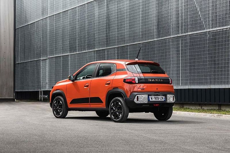 Nová Dacia Spring má cenovku stále pod hranicí půl milionu