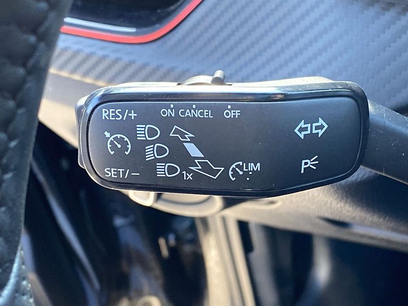 Škoda Kamiq (2025) 1.5 TSI DSG Monte Carlo - fotka 15 z 37
