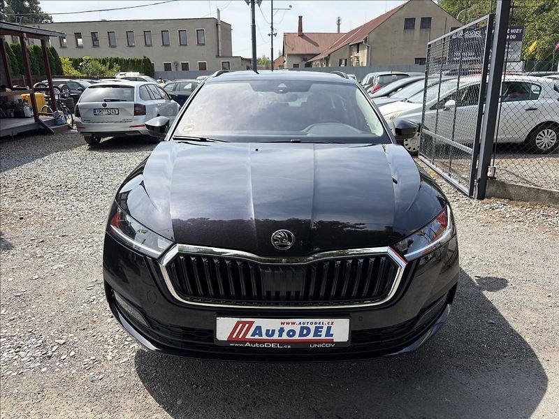 Škoda Octavia 1,5 TSi DPH  ACC,LED,KESSY,ALU - fotka 9 z 50