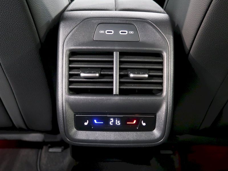 Škoda Superb (2025) SPORTLINE 2.0TDI 142KW 4x4 DSG - fotka 47 z 51