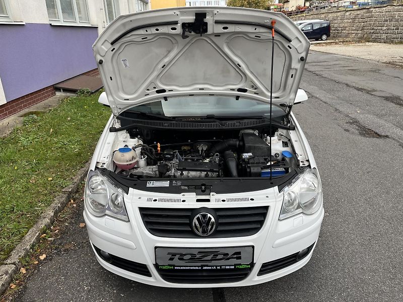 Volkswagen Polo 1,2 12V Trend / servis.kn. - fotka 26 z 33