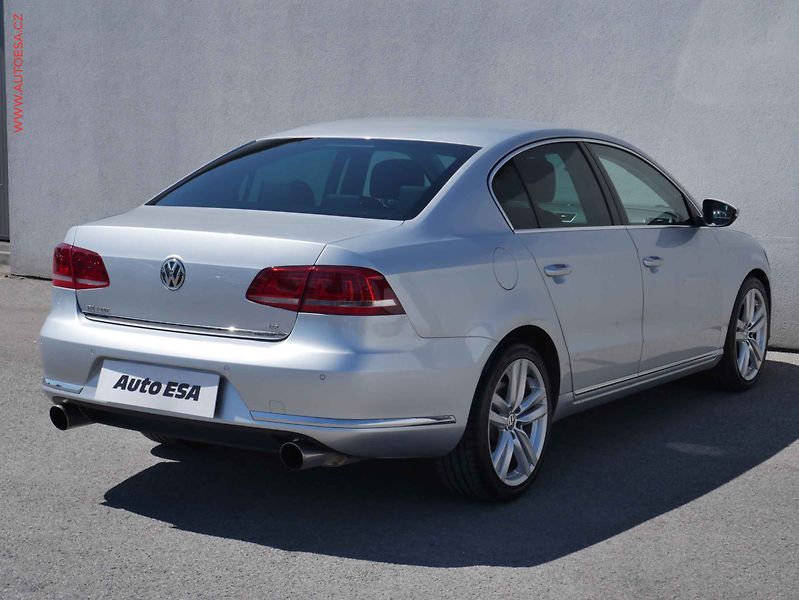 Volkswagen Passat (2012) 3.6 V6 4Motion, 1.maj,ČR - fotka 4 z 14