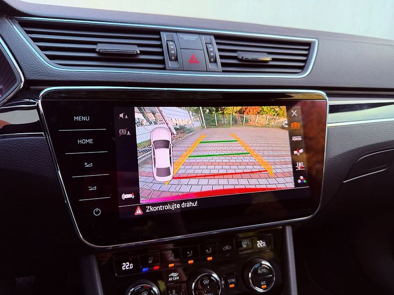 Škoda Superb 2.0 TDi DSG 4x4 L&K, ČR - fotka 32 z 40