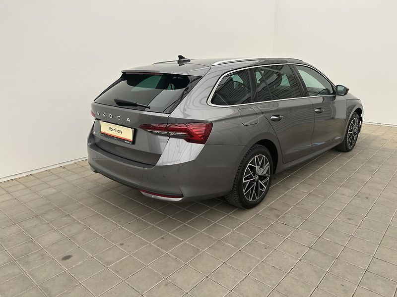Škoda Octavia 2.0 TDI Top selection - fotka 2 z 28