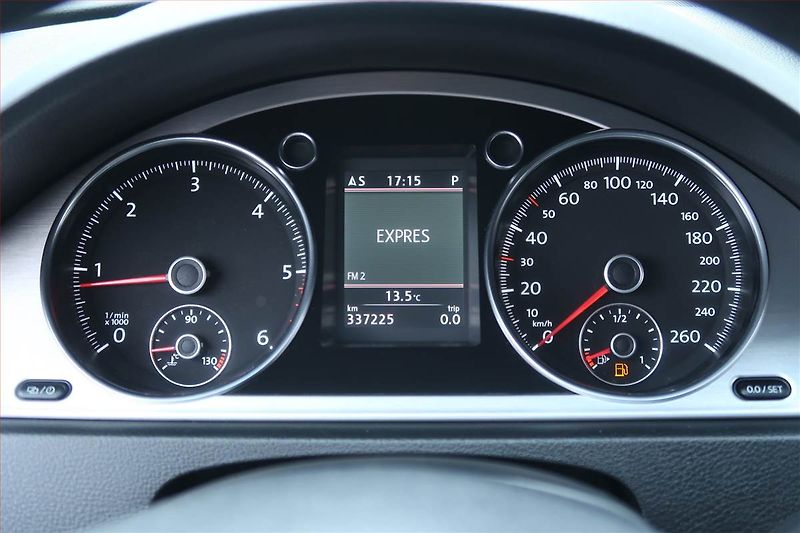 Volkswagen Passat (2012) Alltrack 2.0 TDI, 4X4 - fotka 11 z 29