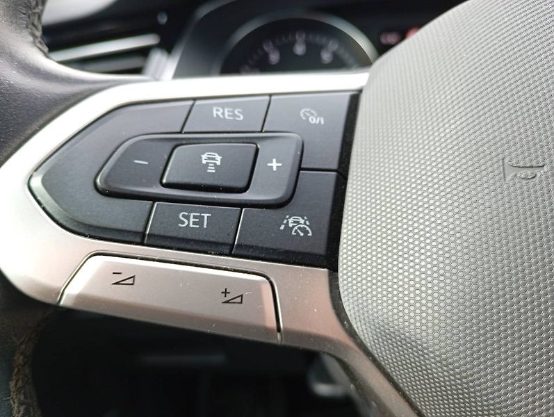 Volkswagen Passat (2022) 1.5TSI DSG 110kW záruka - fotka 19 z 30
